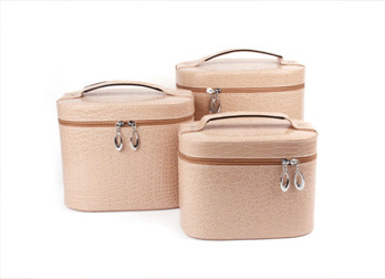 Cleaning of leather goods